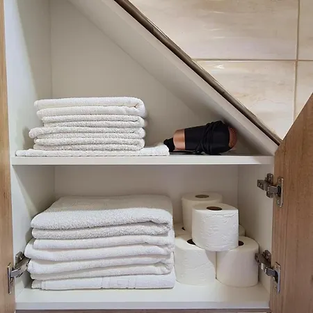 Attic Near Centre דירה *