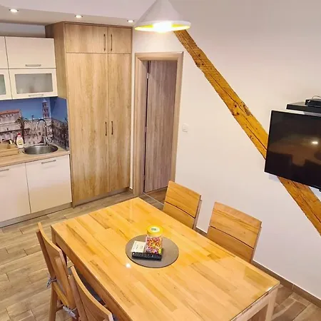 Attic Near Centre Lejlighed Split