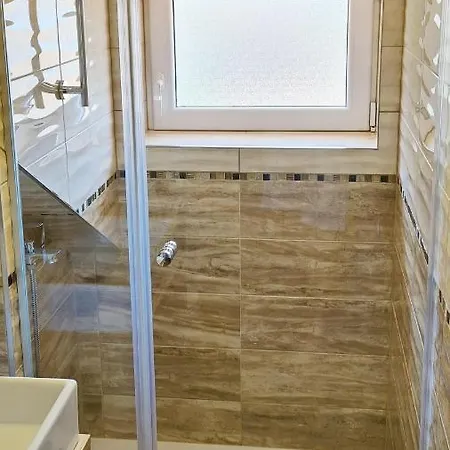 Apartman Attic Near Centre