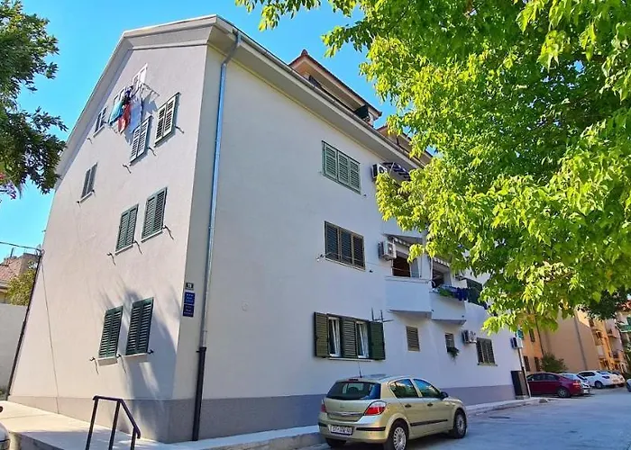 아파트 Attic Near Centre 스플리트